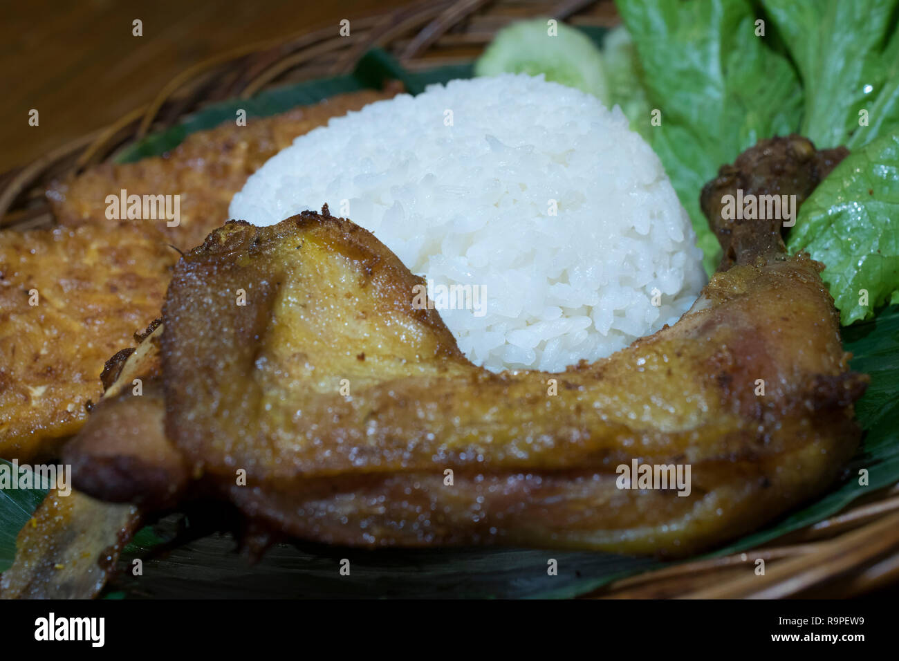 Ayam Goreng, 6.8A, IndonesianBook Banque D'Images