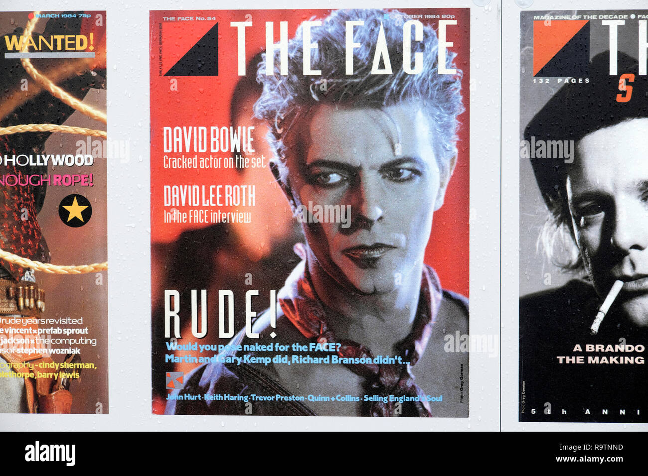 David Bowie au visage COUVRE ARCHIVE magazine couvre l'exposition sur Lewis Cubitt Square Yard Gouttes Charbon salon Kings Cross Londres NC1 UK KATHY DEWITT Banque D'Images