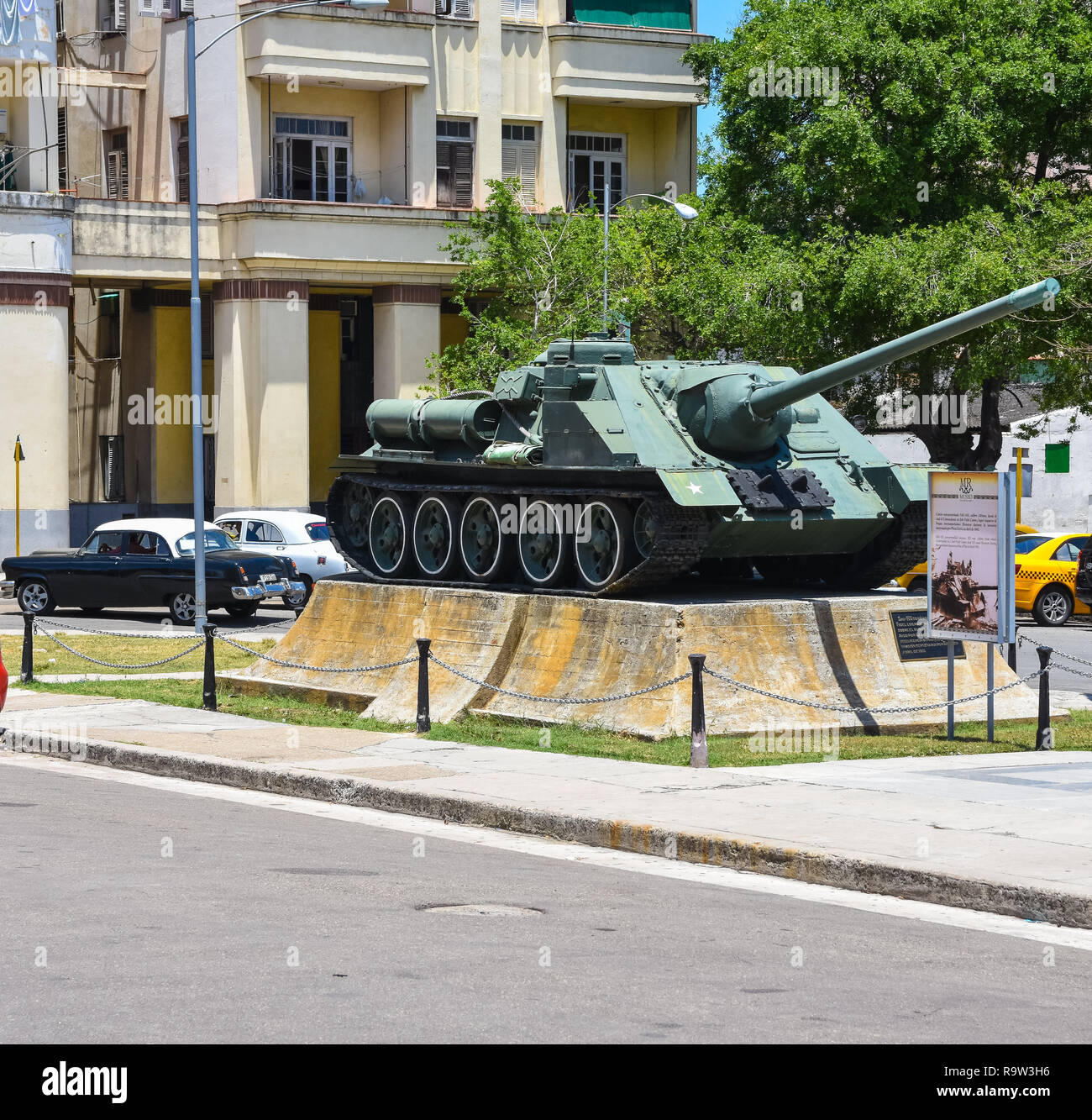 Fédération de réservoir à l'extérieur du Musée de la Révolution à La Havane, Cuba. Banque D'Images