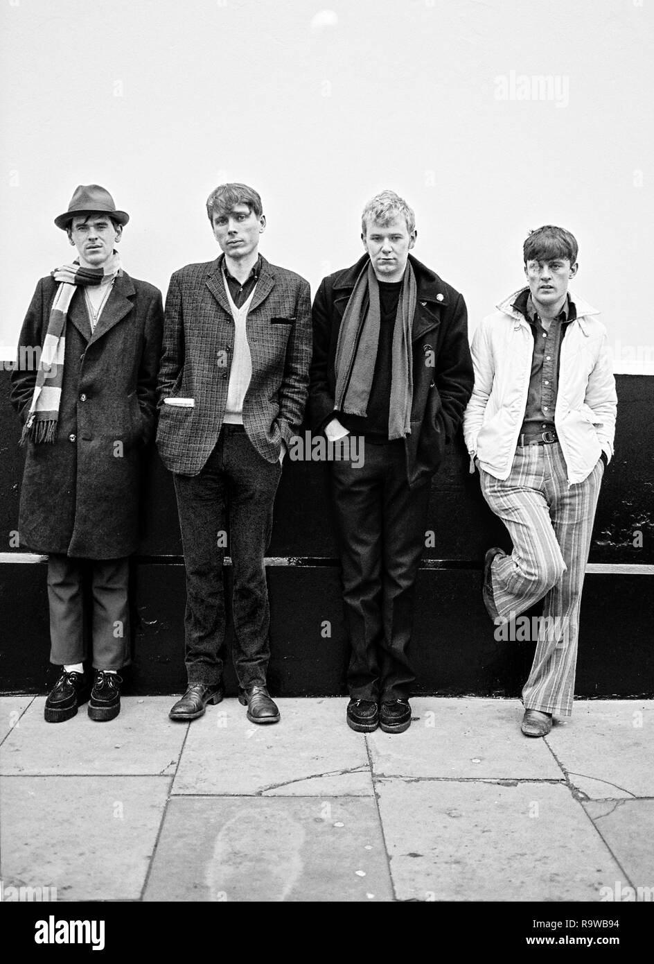 Franz Ferdinand, groupe de rock écossais, photographié à Primrose Hill, Londres, Angleterre, Royaume-Uni. Banque D'Images