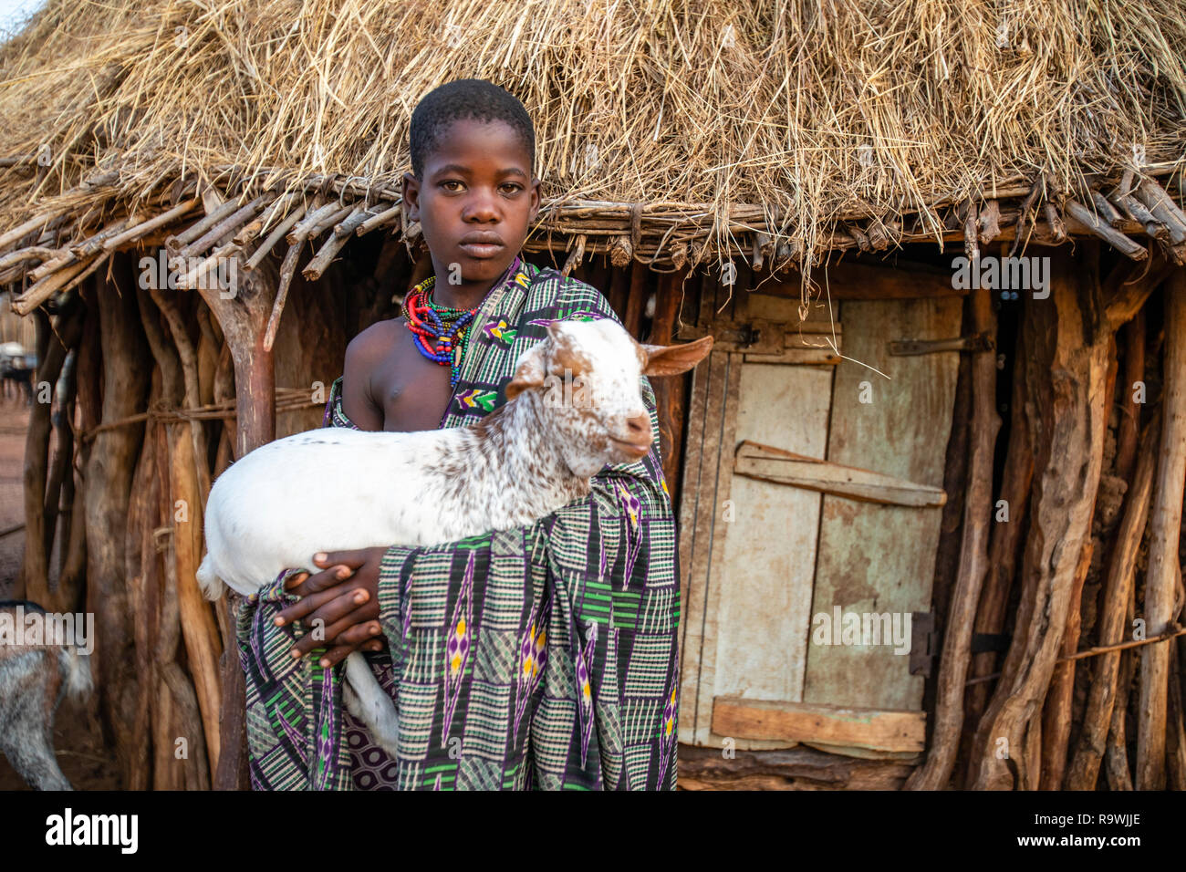 Village de la tribu des Lojira Hamar en vallée de l'Omo, Ethiopie Banque D'Images