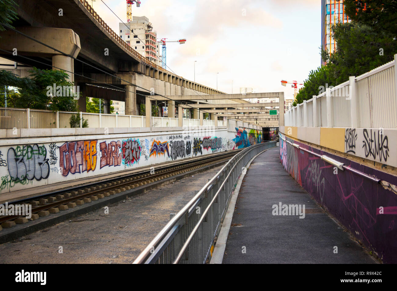 À Arenc-Euroméditerranée graffiti gare à Marseille, sud de la France, France Banque D'Images