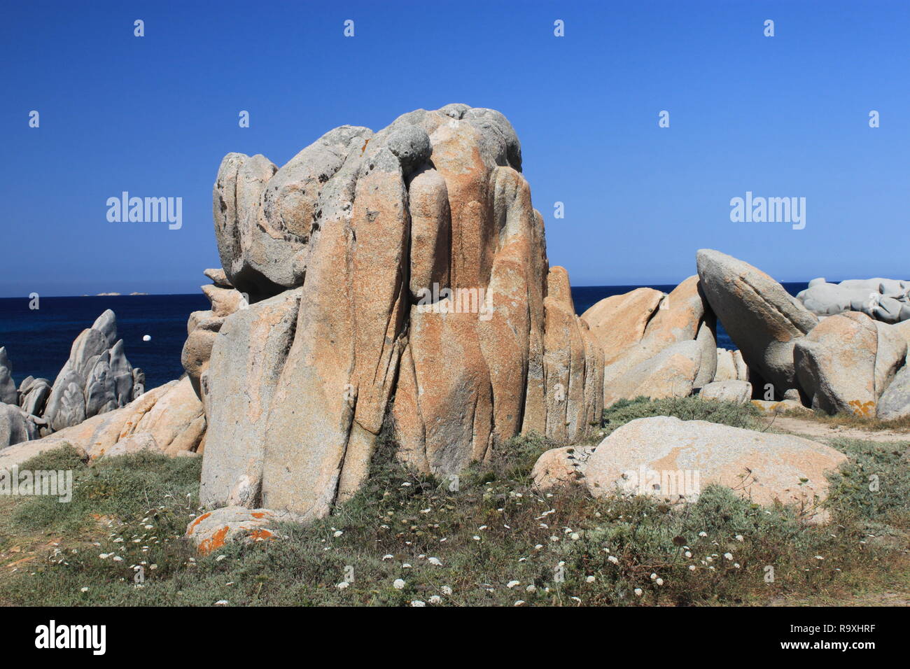 Les roches de granit à Iles Lavezzi, réserve naturelle de Bonifacio, Corse, France Banque D'Images