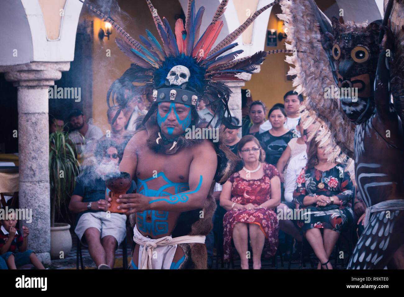 Des spectacles traditionnels mayas Mexique Valladolid Banque D'Images