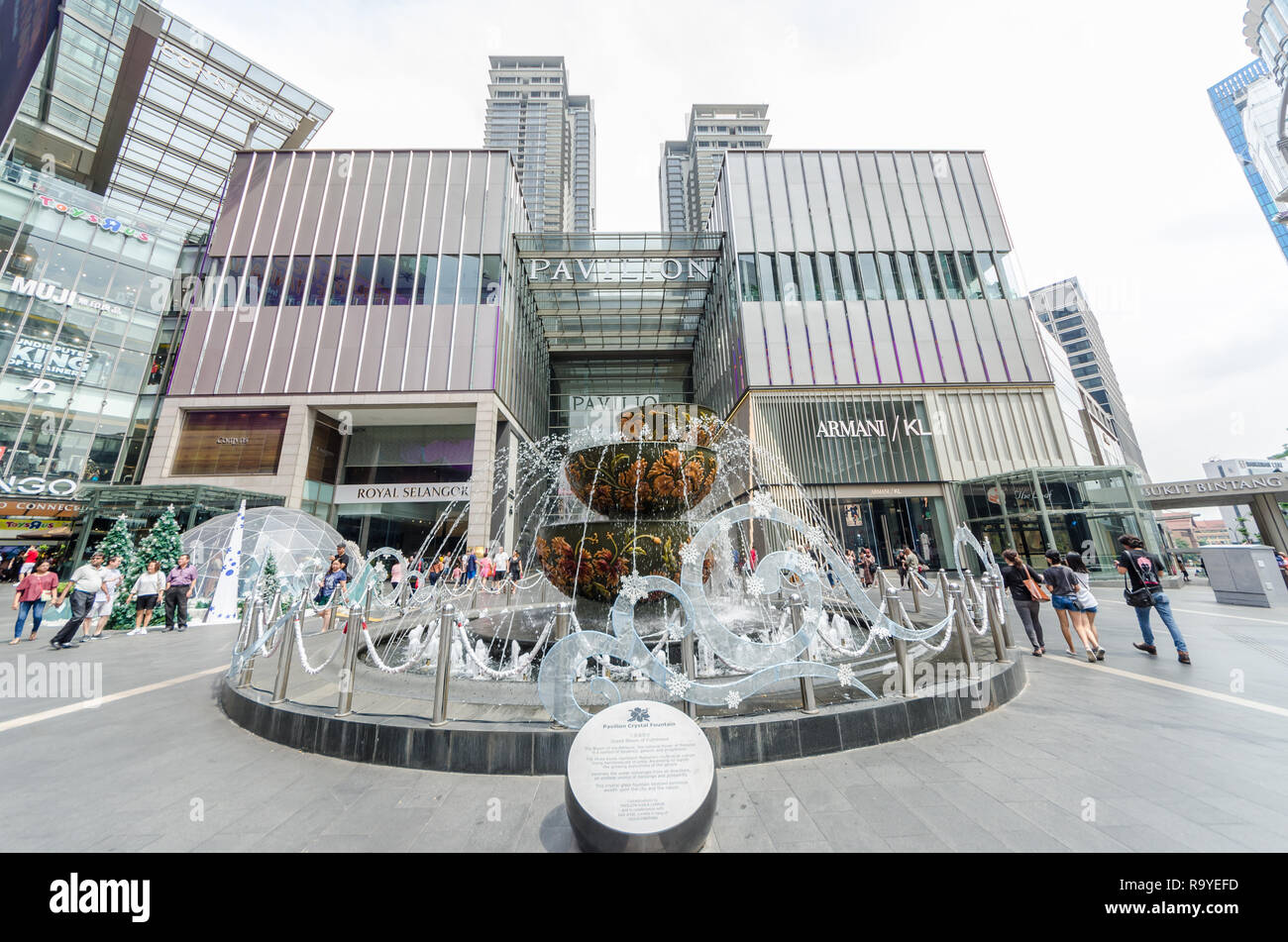 Kuala Lumpur, Malaisie - Décembre 29,2018 : décoration de Noël à l'entrée du Pavilion Kuala Lumpur. Banque D'Images