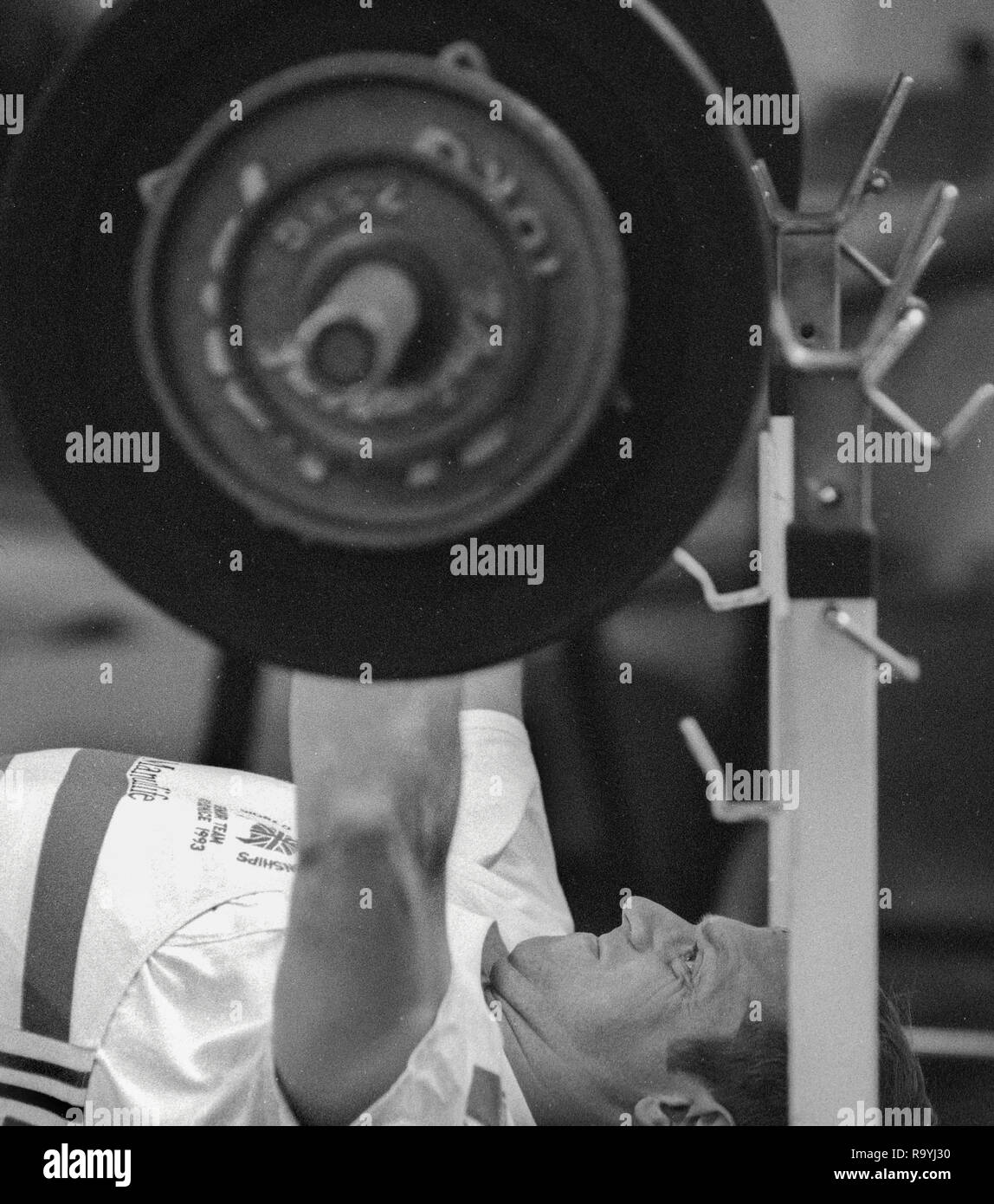 Henley. Royaume-uni, Steve Redgrave, la formation de poids dans le club de sport 1988 Leander. [Crédit Obligatoire - Peter Spurrier/Intersport Images] Banque D'Images