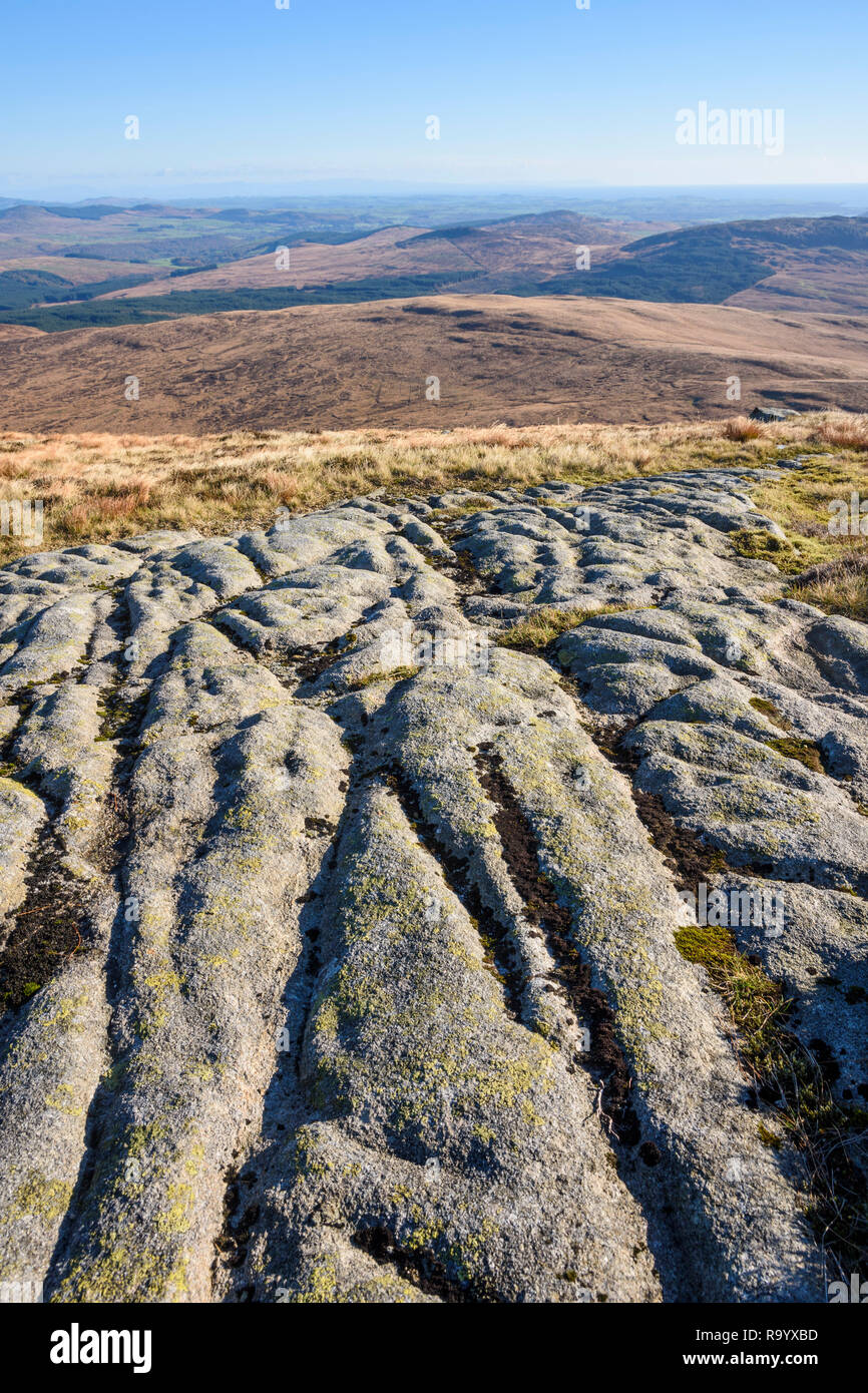 Rock formations sur la flotte de Cairnsmore, Galloway Hills, Dumfries et Galloway, Écosse Banque D'Images