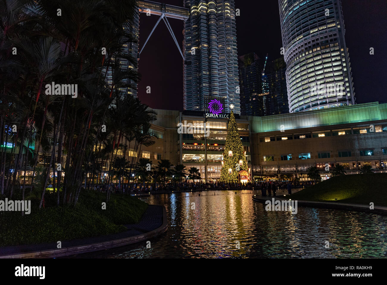 Tour KLCC - Vue du parc Banque D'Images