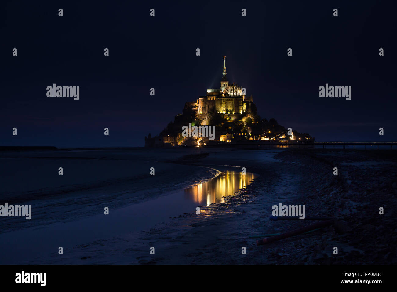 Abbaye de mont st michel Banque de photographies et d’images à haute ...