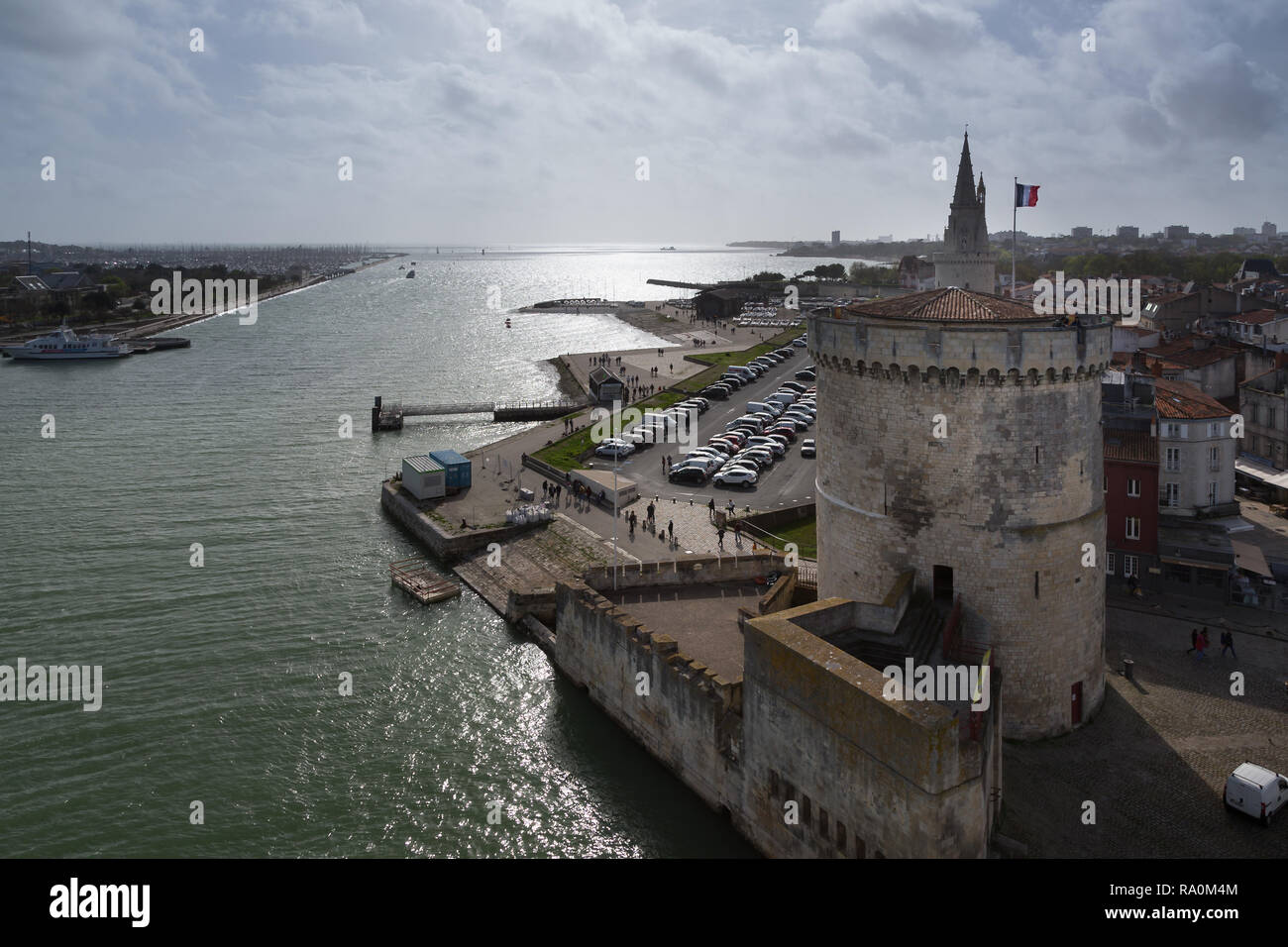 Tours de la rochelle avec bateaux Banque de photographies et d’images à ...