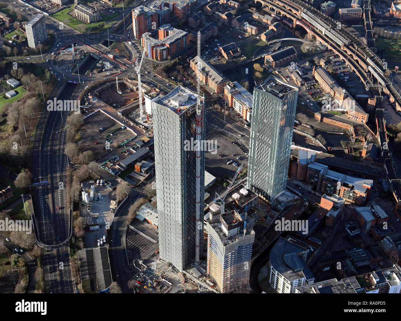 Vue aérienne du centre-ville de Manchester avec Deansgate Square, ou Owen Street Skyscrapers développement, proéminent Banque D'Images