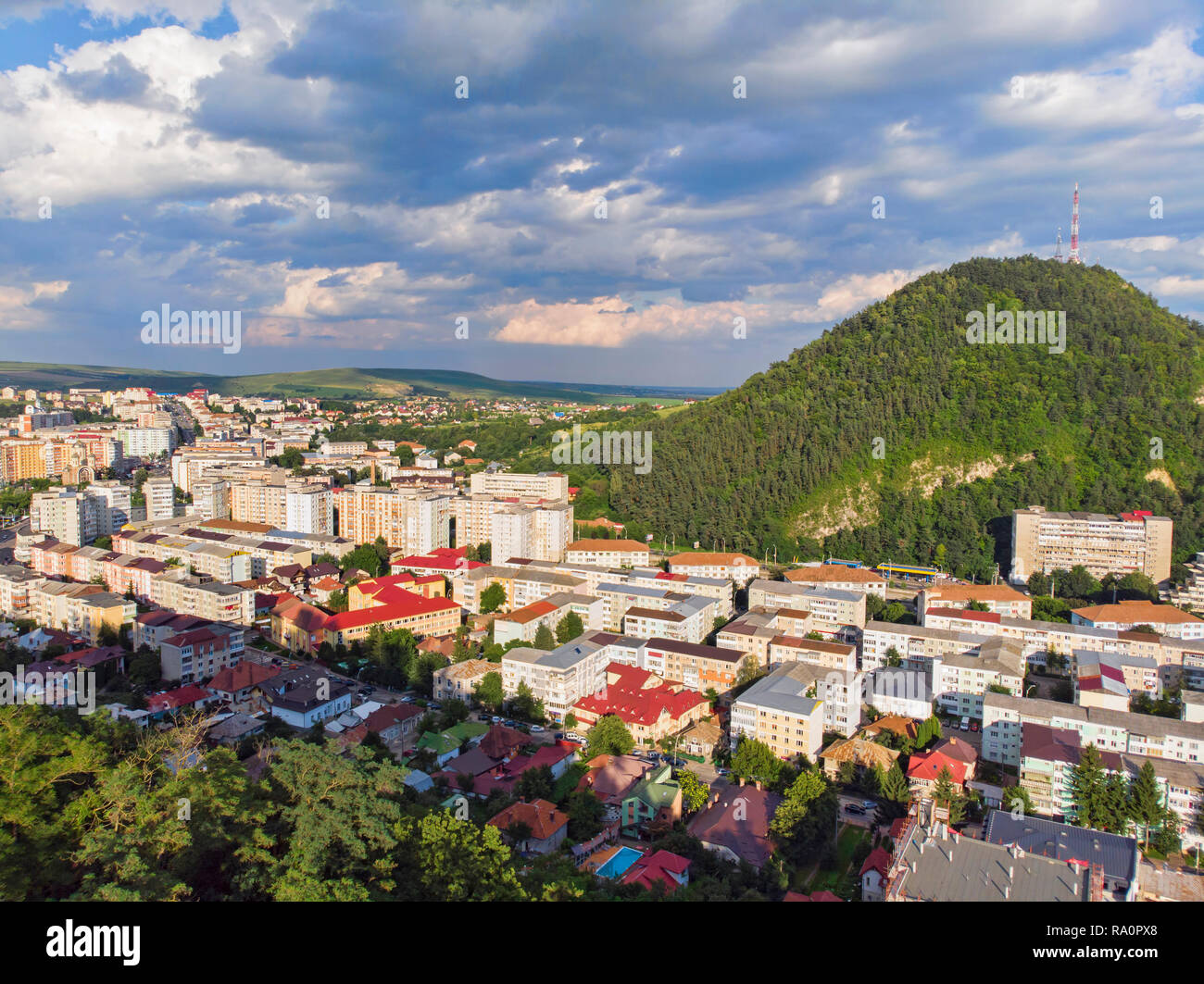 Vue aérienne de la ville de Brasov en Roumanie, drone view Banque D'Images