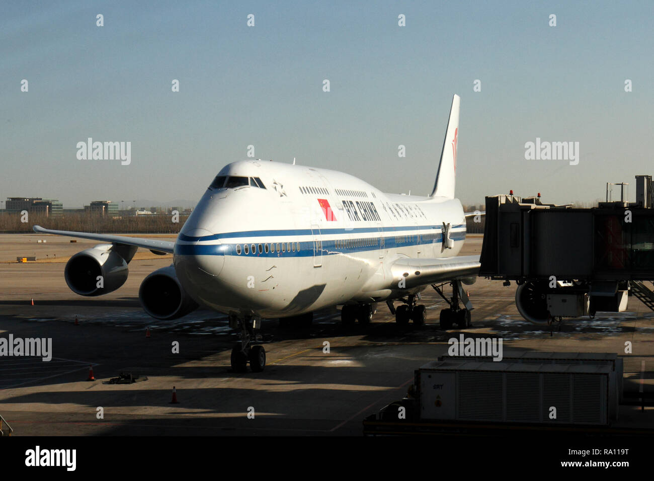 Boeing 747-89L à l'aéroport international de Pékin, terminal 3. Chine. Banque D'Images