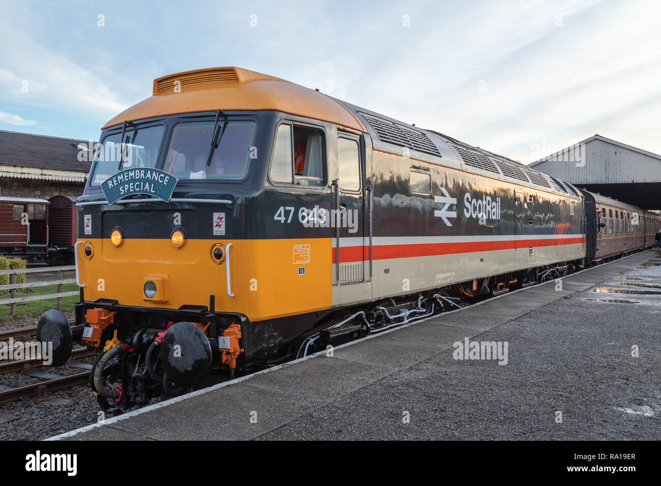 Bo'ness, Ecosse, Royaume-Uni. 29 décembre 2018. Le Bo'ness et Kinneil Railway Diesel d'hiver annuel attire des centaines de Gala les amateurs de trains de tout le Royaume-Uni. L'événement comprend des locomotives diesel tirant un train de voyageurs le long de la ligne de 5 mile de long Bo'ness Gare à Manuel. © Garry Cornes / Alamy Live News ​ Banque D'Images