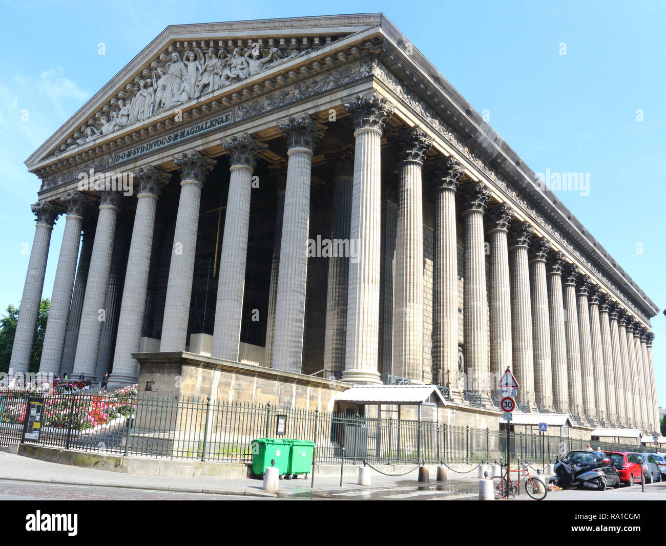 Paris, France. Dec 22, 2018. L'église de la Madeleine dans le 8ème arrondissement de Paris. Credit : Keith Mayhew SOPA/Images/ZUMA/Alamy Fil Live News Banque D'Images