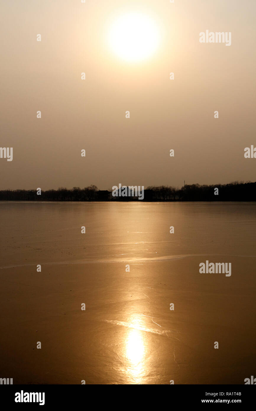 Plus glacé. Le Lac de Kunming gelé au Palais d'été, Pékin, Chine. Banque D'Images