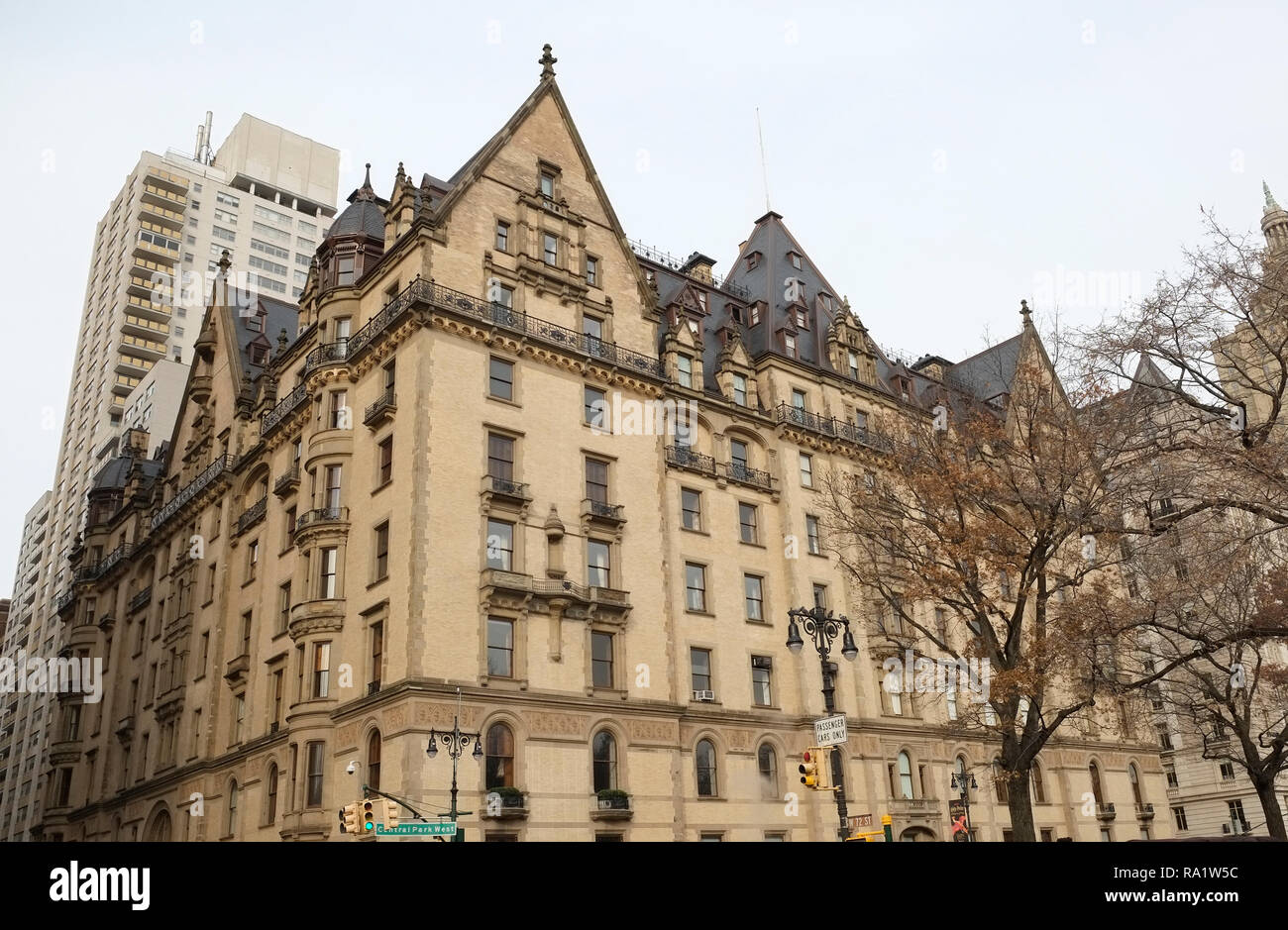 Le Dakota Building Central Park, New York City Manhattan NEW YORK Long Island New York USA les États-Unis d'Amérique Banque D'Images