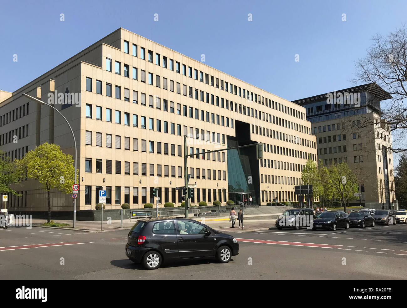 19.04.2018, Berlin, Berlin, Deutschland, Verwaltungsgebaeude der Deutschen Rentenversicherung Berlin-Brandenburg, Standort Berlin. 00S180419D046CARO.J Banque D'Images