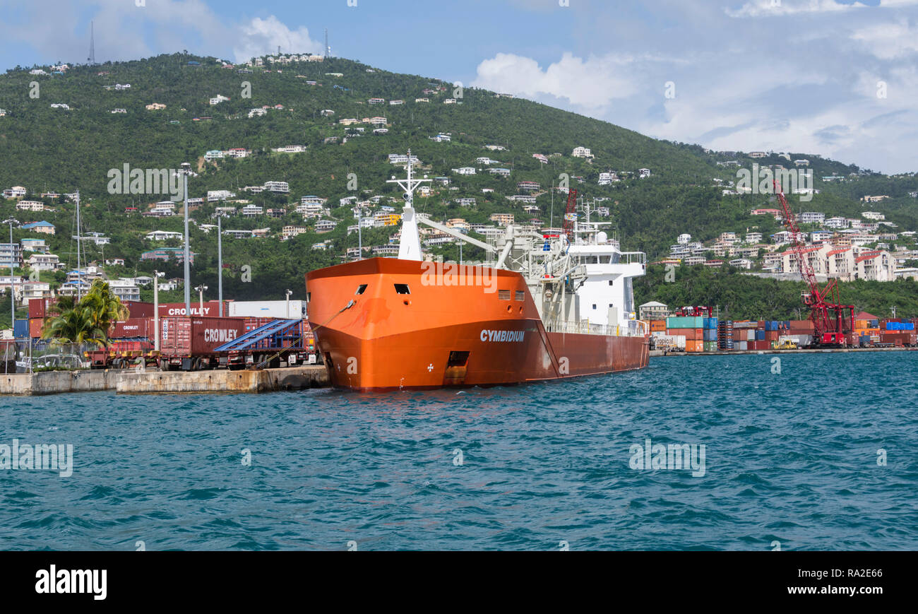 Cymbidum Cimentier bateau au port de Saint Thomas, Îles Vierges Britanniques Banque D'Images