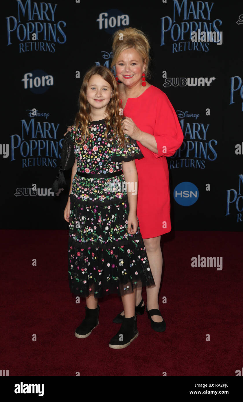Caroline rhea and ava rhea economopoulos Banque de photographies et d ...