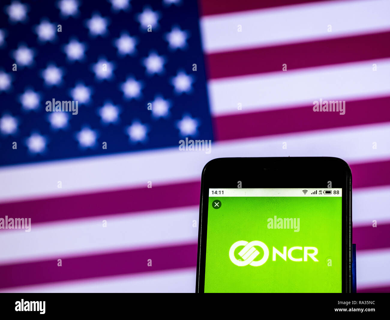 30 décembre 2018 - Kiev, Ukraine - NCR Corporation logo de l'entreprise Automatisation vu affichée sur un téléphone intelligent. (Crédit Image : © Igor Golovniov/SOPA des images à l'aide de Zuma sur le fil) Banque D'Images