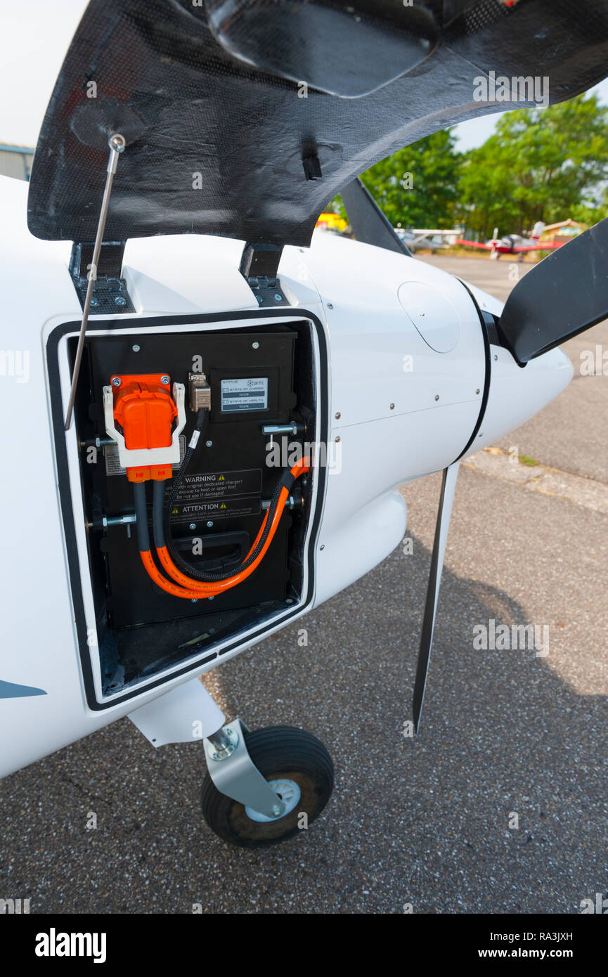 France, Bas-Rhin (67), Haguenau L'aéroport, nouvelle lumière électrique avion Pipistrel, Alpha-Electro les batteries avant de 21 kW/h Banque D'Images