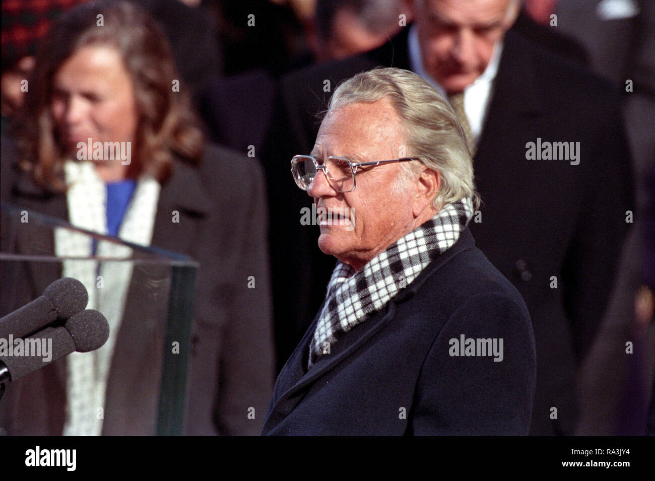 1/20/1993 Photographie du révérend Billy Graham offrant la prière à l'inauguration de William Jefferson Clinton en tant que Président Banque D'Images