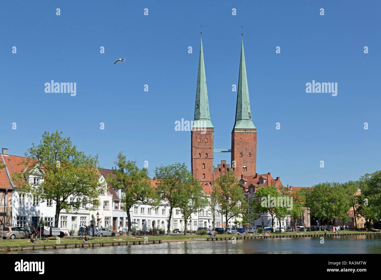 La Cathédrale de Lübeck, rivière Trave, Lübeck, Schleswig-Holstein, Allemagne Banque D'Images
