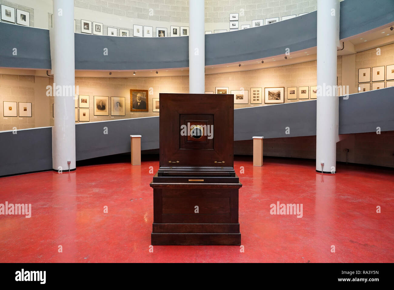 Un appareil photo de repro historique & Hoh Hahne Holux (Leipzig, 1895) exposé au musée de la photographie à Markleeberg, Saxe, Allemagne. Banque D'Images