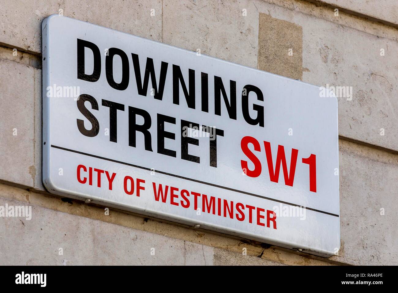 Panneau routier Downing Street, du quartier du gouvernement, Westminster, London, United Kingdom Banque D'Images