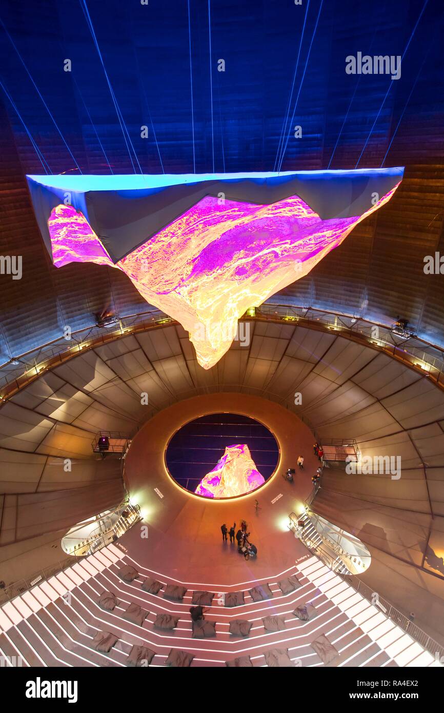 Gazomètre Oberhausen, exposition der Berg ruft, jusqu'en octobre 2019, 17 mètres de haut, 3-D réplique du Matterhorn, Oberhausen Banque D'Images