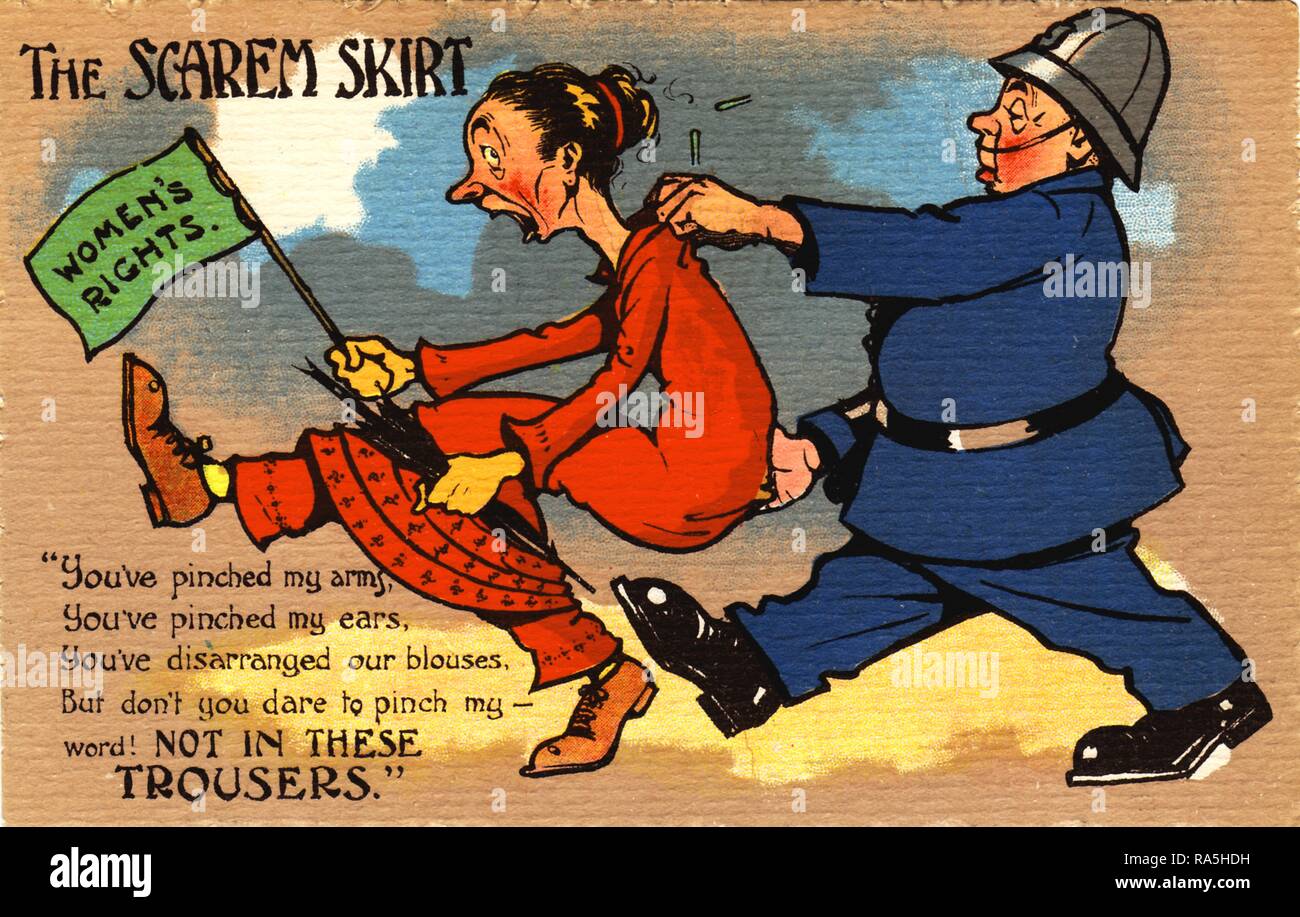 Couleur anti-suffrage universel, carte postale, avec une illustration d'un corpulent bobby ou policier anglais, manhandling une femme qui porte un sac à main, rouge, de l'époque édouardienne, 'harem' jupe ensemble (pantalon baggy à la cheville conique) et est titulaire d'un fanion vert avec le texte 'les droits des femmes, ' intitulée The Scarem jupe, ' avec un texte satirique dans le coin inférieur gauche, publié pour le marché britannique, 1910. () Banque D'Images