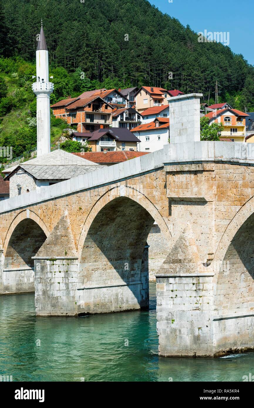 Ottoman historique pont sur la rivière Neretva, Sarajevo, Bosnie et Herzégovine Banque D'Images