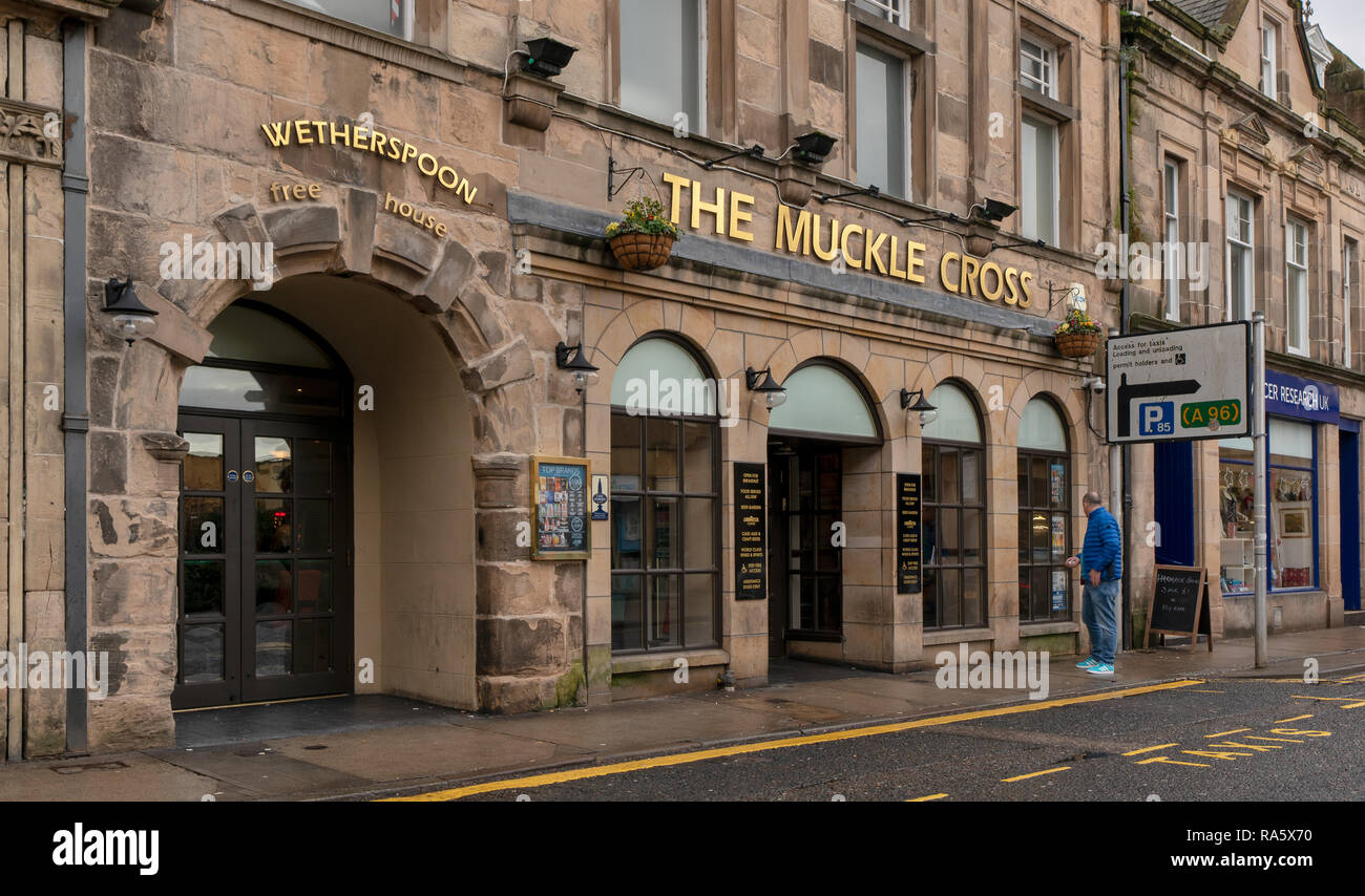 La Croix de Muckle Pub, High Street, Elgin, Moray, Ecosse, IV30 1BU Banque D'Images