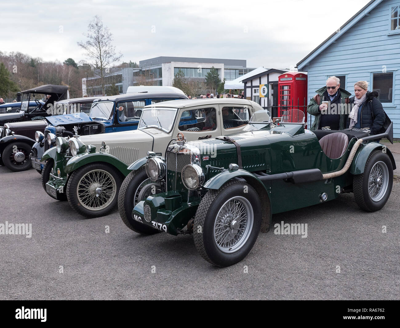 Weybridge, Surrey, UK. 1er janvier 2019. Le Brooklands Museum New Years Day Classic car la cueillette. Brooklands Weybridge, Surrey emplacement Road au Royaume-Uni. 01/01/2019 Credit : Cabanel/Alamy Live News Banque D'Images