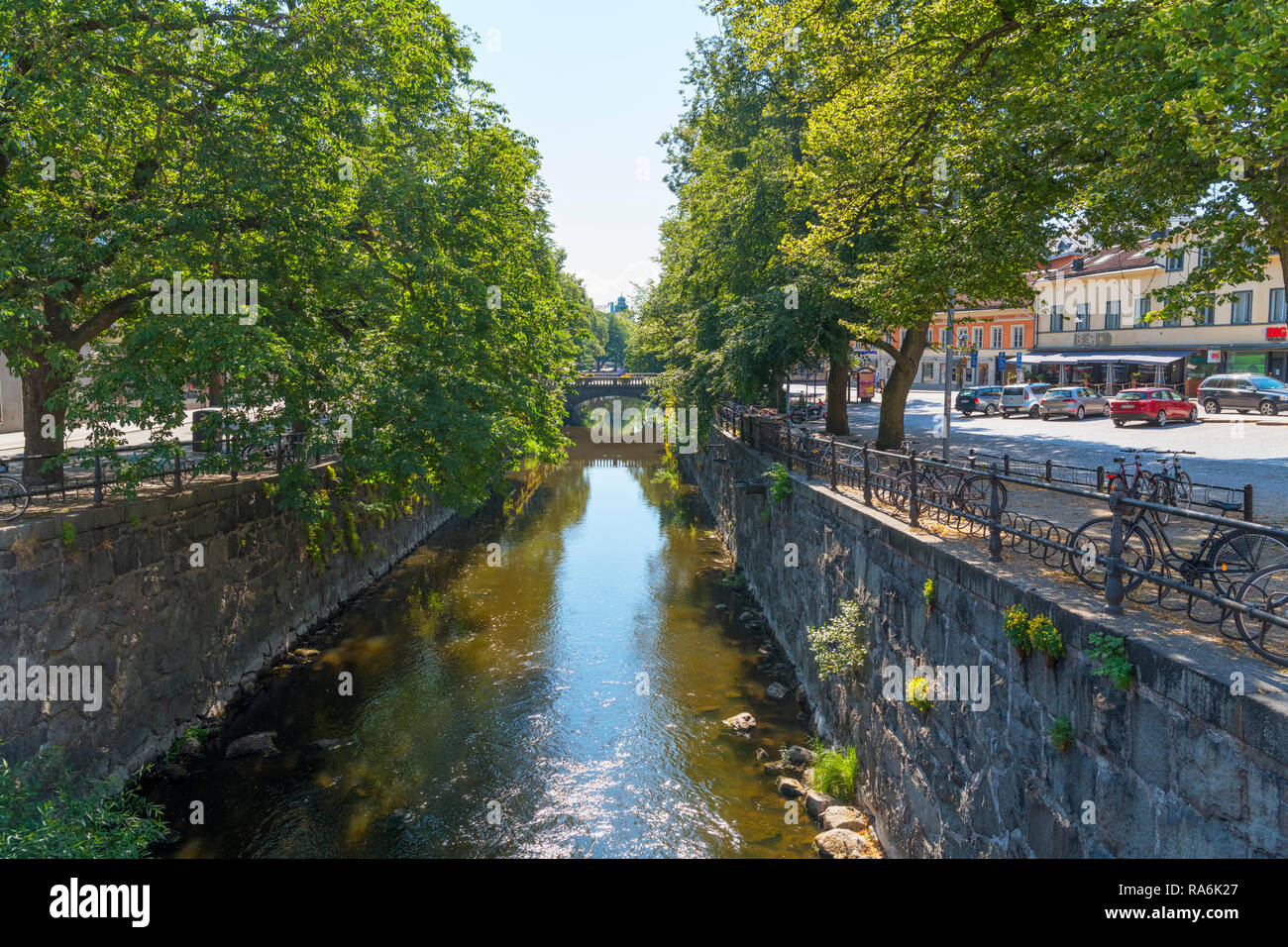 River Fyris (Fyrisån) à Uppsala, Uppland, Suède Banque D'Images