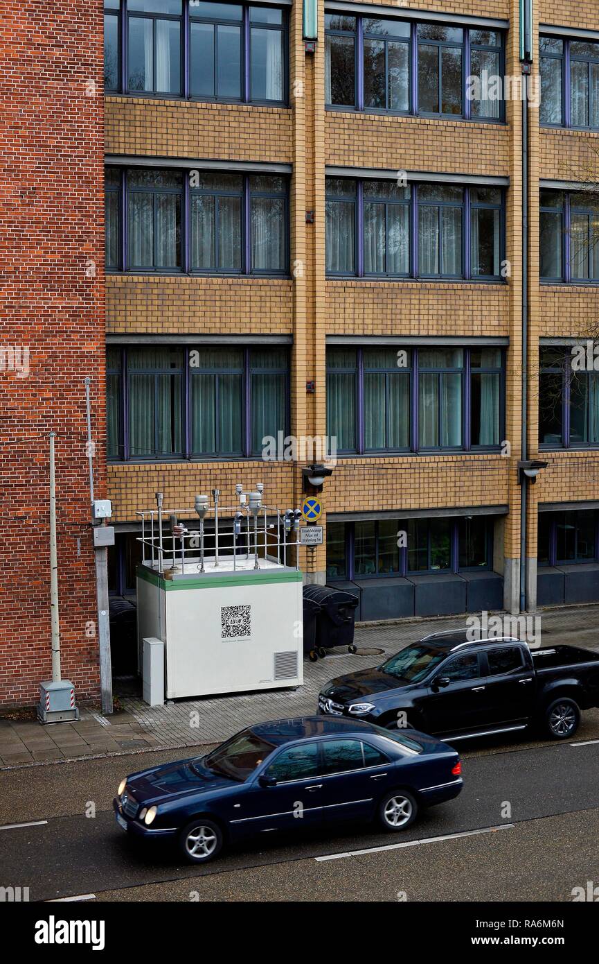 Emplacement avec la plus haute concentration de dioxyde d'azote de façon permanente en Allemagne, la poussière fine à la station de mesure Neckartor, Stuttgart Banque D'Images