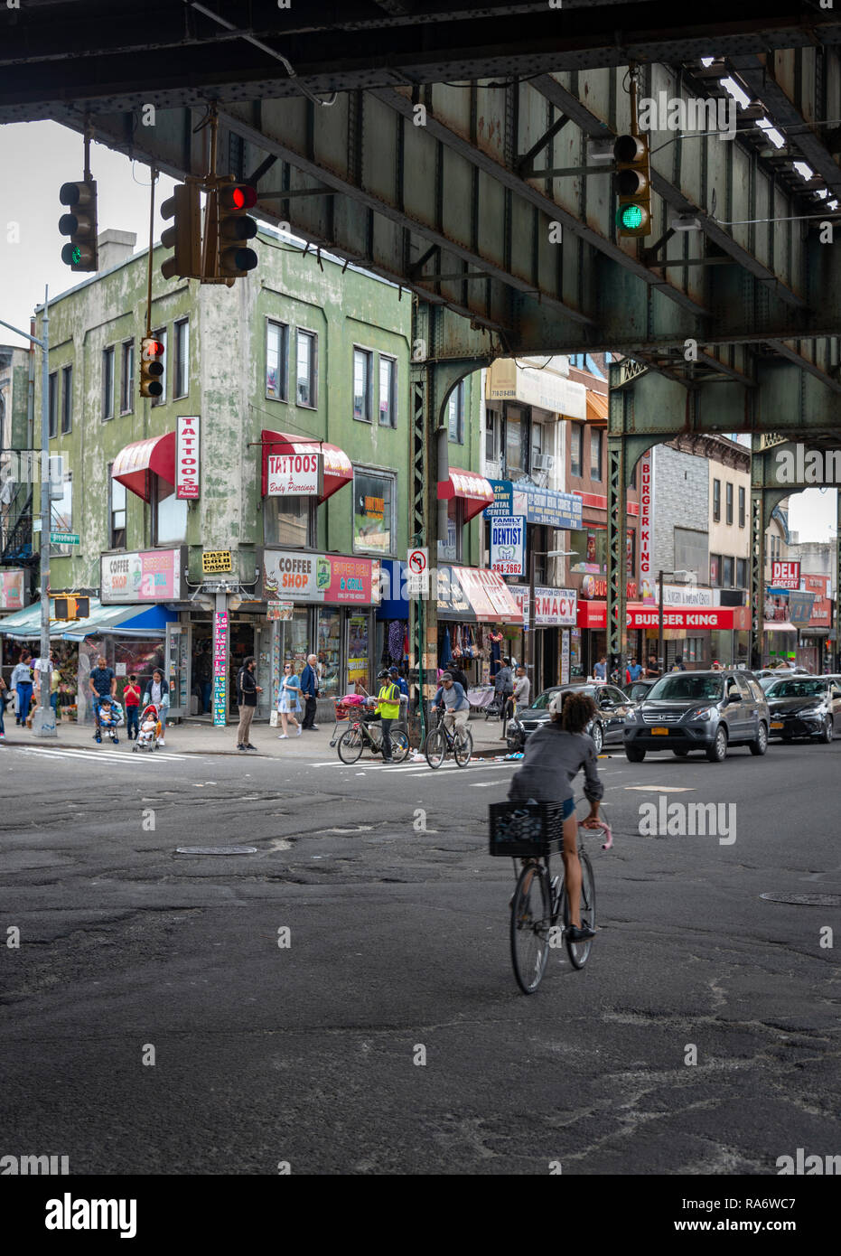 Scène de rue à Bedford Stuyvesant, Brooklyn New York USA Banque D'Images