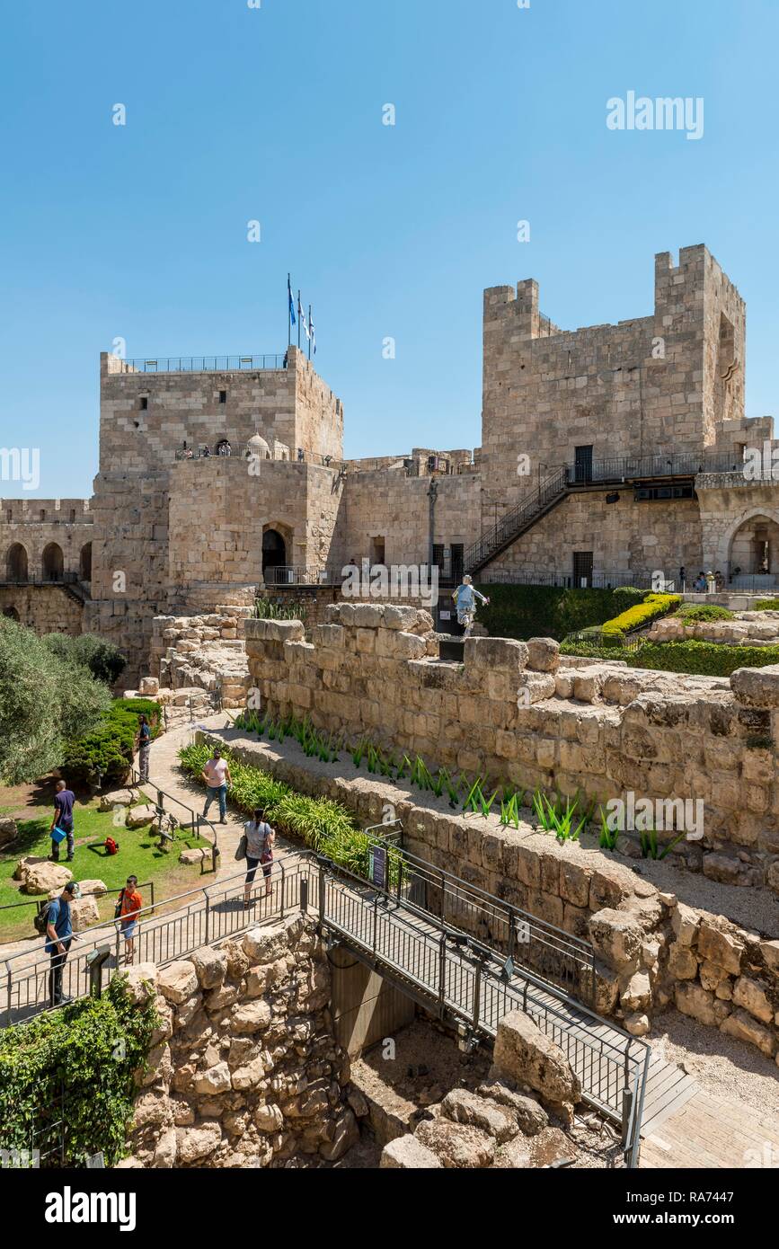 Ruines d'une citadelle, la citadelle de David, Tour de David, l'ancien mur de la ville, Jérusalem, Israël Banque D'Images