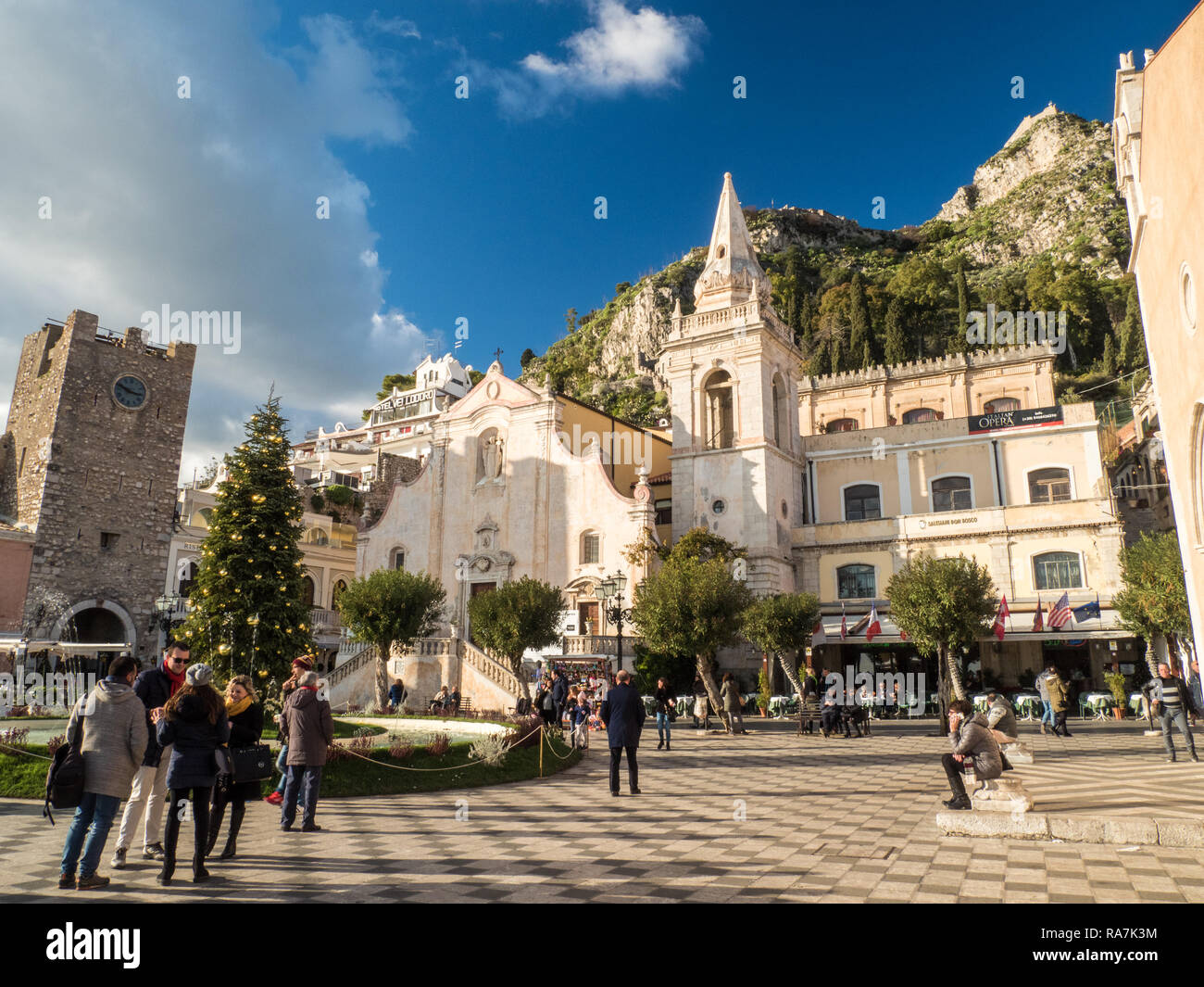 L'église baroque de San Giuseppe (St. Joseph) dans la ville de Taormina, province de Messine, Sicile, Italie Banque D'Images