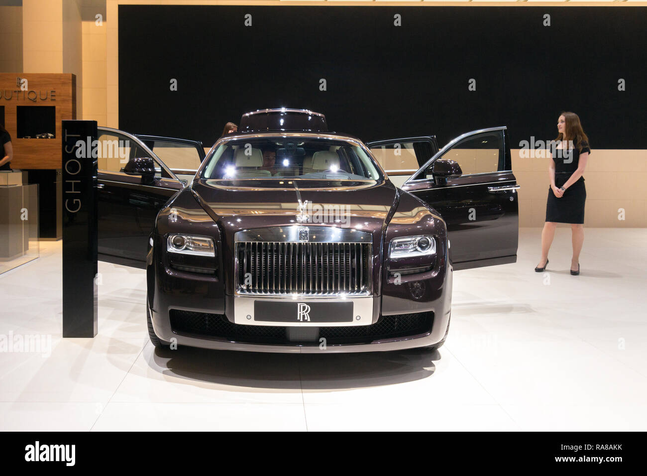Francfort, Allemagne - Sep 13, 2013 : voiture de luxe Rolls Royce Ghost en vedette à l'IAA Frankfurt Motor Show. Banque D'Images