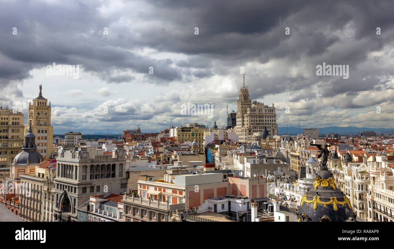 Vue sur la ville au cours de la capitale espagnole Madrid. Banque D'Images