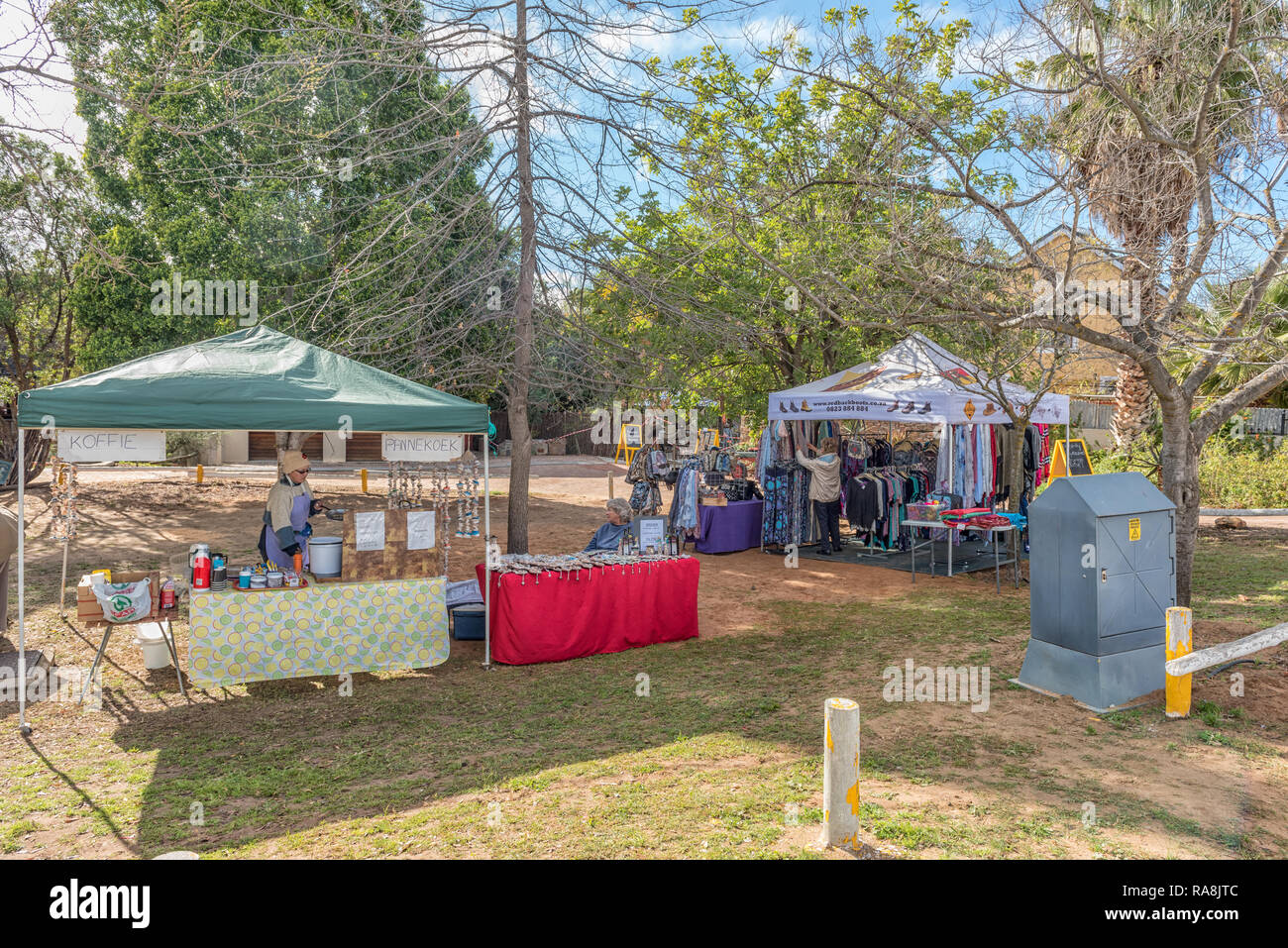 CLANWILLIAM, AFRIQUE DU SUD, le 28 août 2018 : vendeur de rue cale à Clanwilliam dans la province de Western Cape Banque D'Images