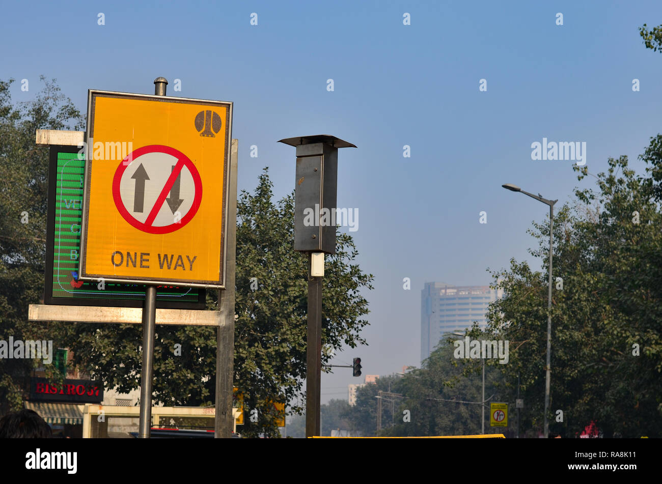Stop One Way Signs In Banque D Image Et Photos Alamy