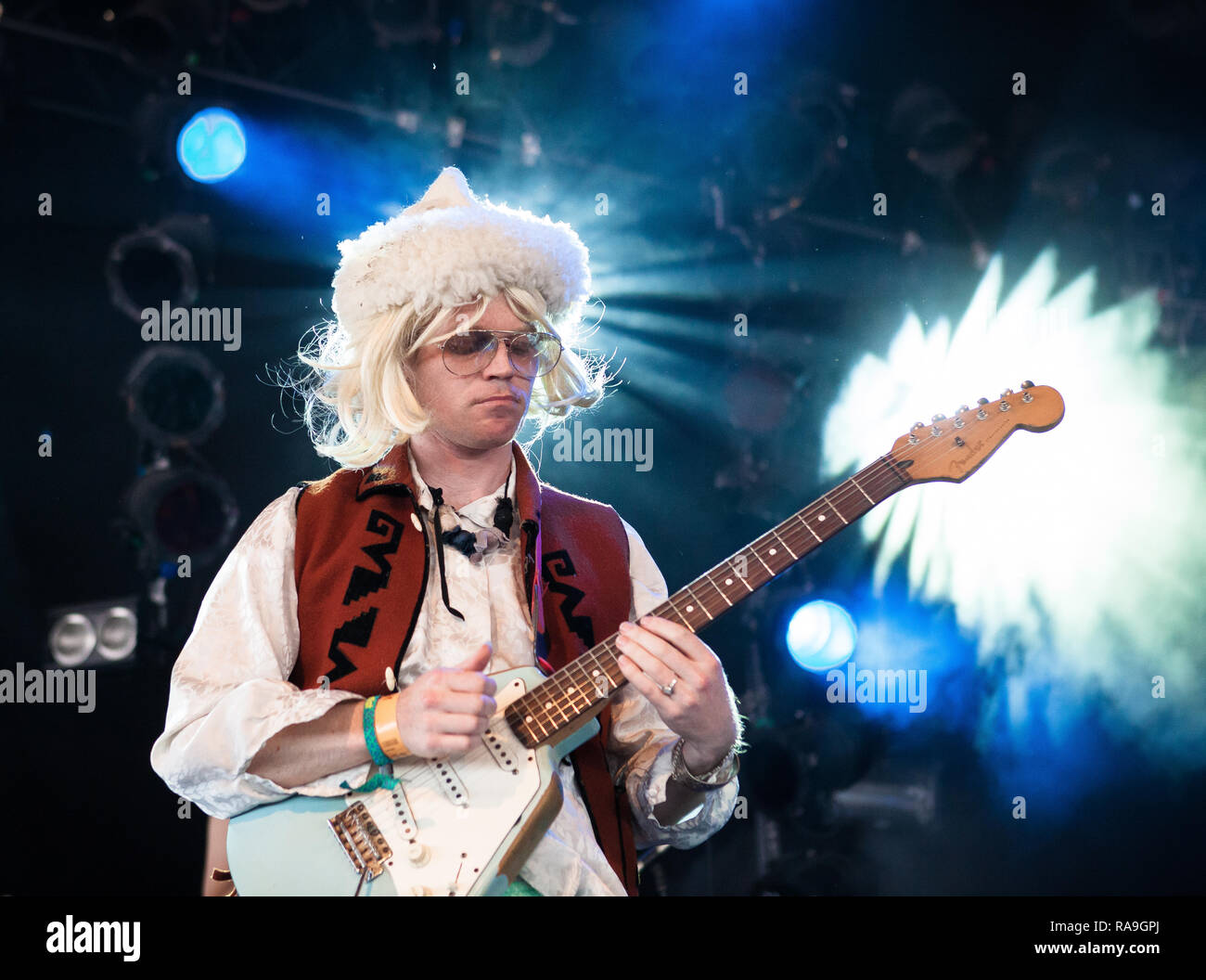 Le Kiwi pop-rock musicien et chanteur Connan Mockasin effectue un concert live le pavillon Étape à Roskilde Festival 2014. Le Danemark, 04/07 2014. À l'exception du Danemark Banque D'Images