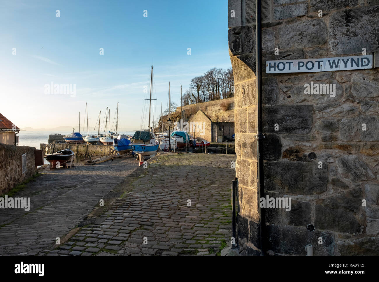 Une vue de Hot Pot Wynd et Dysart harbour, Kirkcaldy, Fife. Banque D'Images