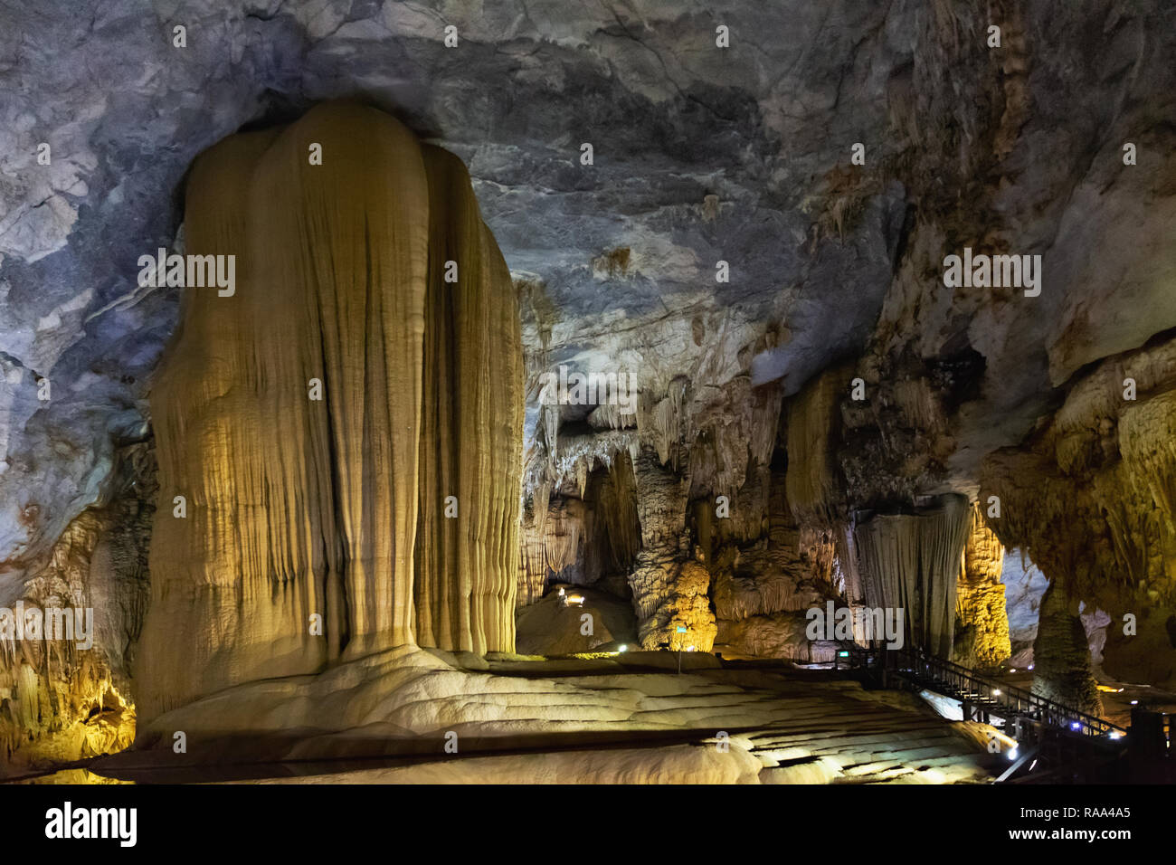 Grotte Thien Duong (Paradis) Grotte de Phong Nha-Ke Bang National Park, Phong Nha, Vietnam, Asie Banque D'Images