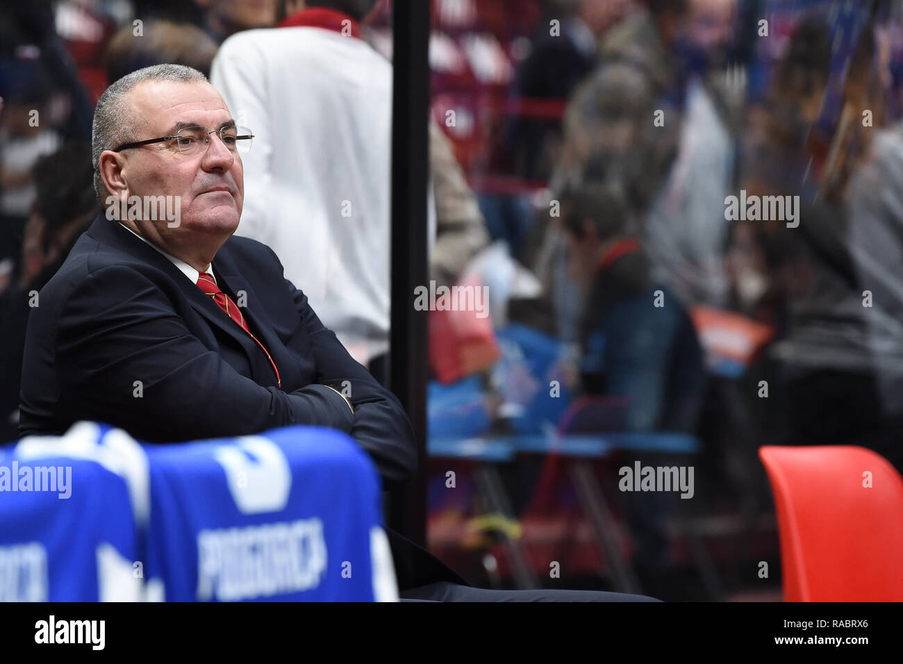 Foto Claudio Grassi/LaPresse 03 gennaio 2019 Assago (MI) Italia sport basket AX Armani Exchange Olimpia Milan vs Buducnost Podgorica - VOLI Turkish Airlines Eurolega 2018/2019 - Mediolanum Forum. Nella foto : Jasmin Repesa (entraîneur en chef Buducnost Podgorica VOLI) Photo Claudio Grassi/LaPresse January 03, 2019 Assago (MI) Italie sport basket AX Armani Exchange Olimpia Milan vs Buducnost Podgorica - VOLI Turkish Airlines EuroLeague 2018/2019 - Mediolanum Forum. dans la pic : Jasmin Repesa (entraîneur en chef Buducnost Podgorica VOLI) Banque D'Images