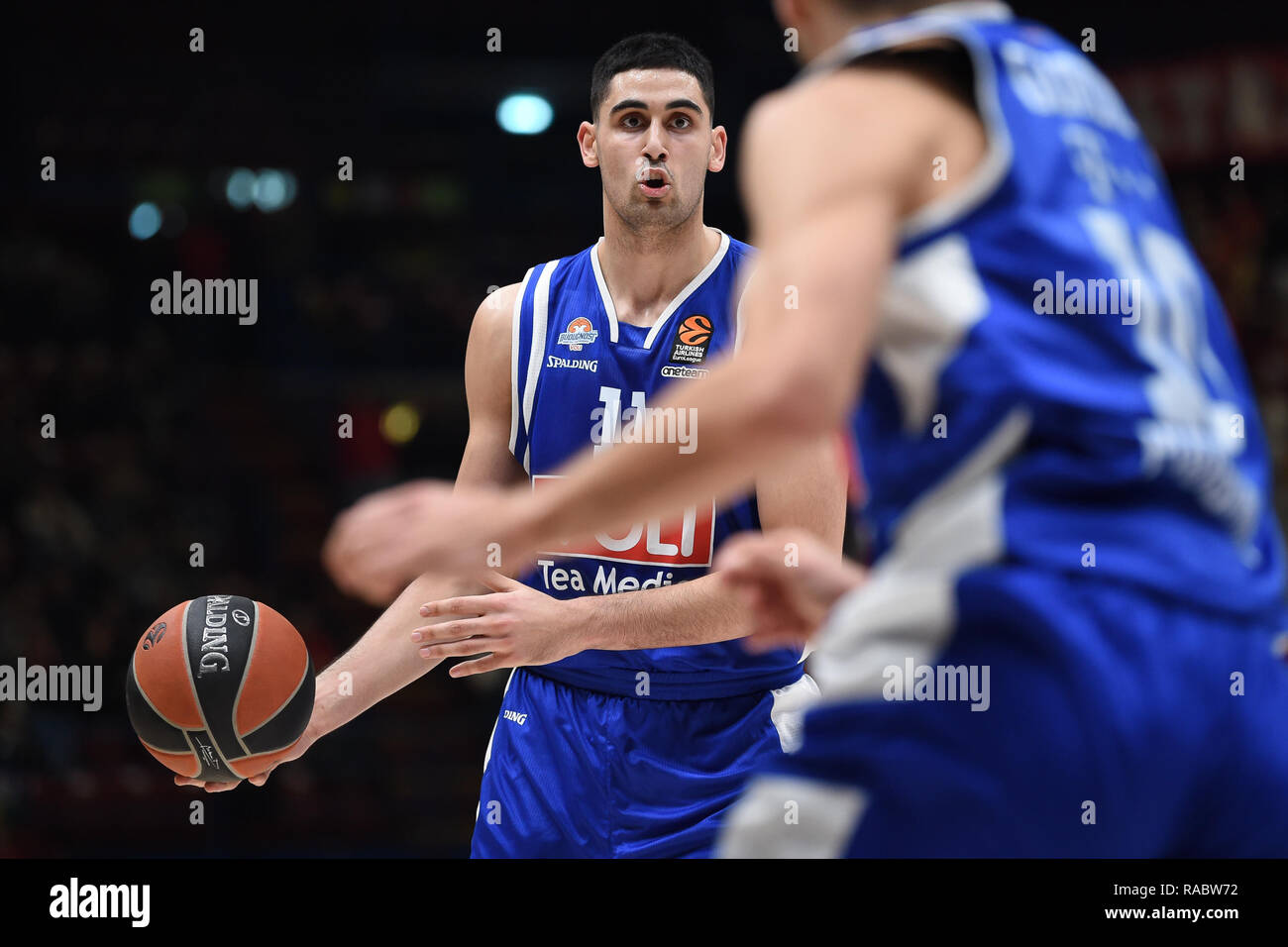 Foto Claudio Grassi/LaPresse 03 gennaio 2019 Assago (MI) Italia sport basket AX Armani Exchange Olimpia Milan vs Buducnost Podgorica - VOLI Turkish Airlines Eurolega 2018/2019 - Mediolanum Forum. Nella foto : Goga Bitadze (# 11 Buducnost Podgorica VOLI) Photo Claudio Grassi/LaPresse January 03, 2019 Assago (MI) Italie sport basket AX Armani Exchange Olimpia Milan vs Buducnost Podgorica - VOLI Turkish Airlines EuroLeague 2018/2019 - Mediolanum Forum. dans la pic : Goga Bitadze (# 11 Buducnost Podgorica VOLI) Banque D'Images