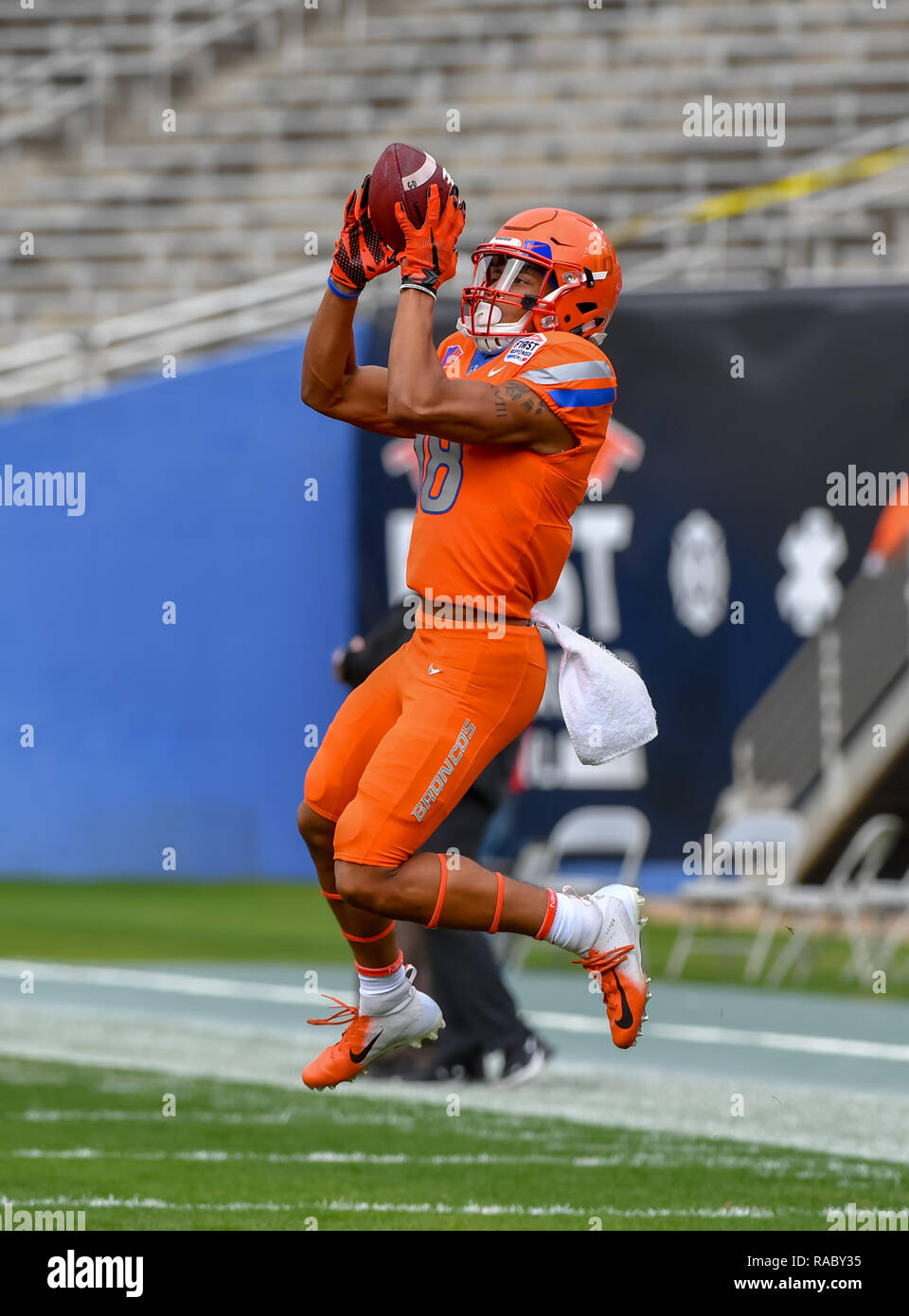 Dallas, TX, USA. Dec 26, 2018. Récepteur d'état de Boise, Billy Bowens (18), en action à la NCAA football Premiers intervenants Bowl entre le Boise State Broncos et le Boston College Eagles au Cotton Bowl de Dallas, TX. (Photographe complète absolue & Company Crédit : Joe Calomeni MarinMedia.org/Cal/Sport Media) Credit : csm/Alamy Live News Banque D'Images